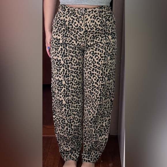 Adika Leopard Print Jeans - Picture 1 of 6